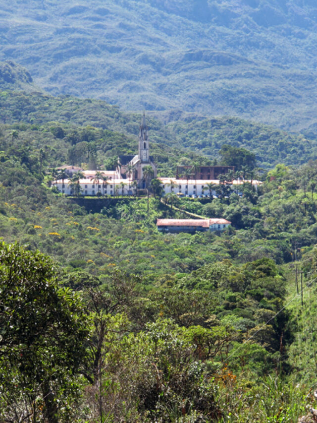 Vista do Santuário antes de chegar