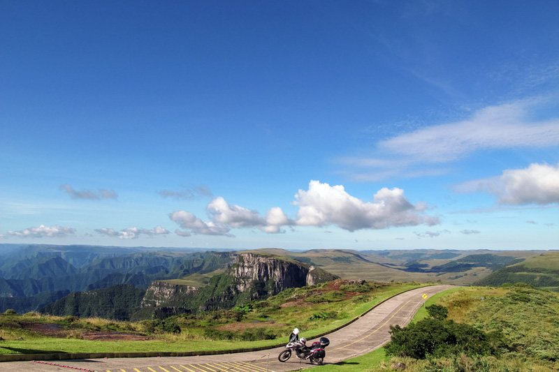 Para visitar o Morro da Igreja, em Urubici/SC, é preciso pedir uma autorização antes.